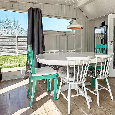 Vakantiehuis 2 Bedroom Cozy In Otterup